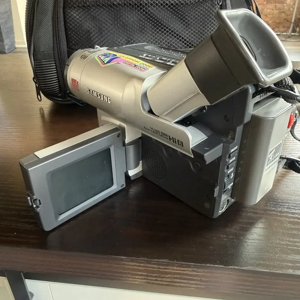 Samsung SCL906 Hi8 8mm Camcorder Video Transfer Tested Battery & Tape BUNDLED